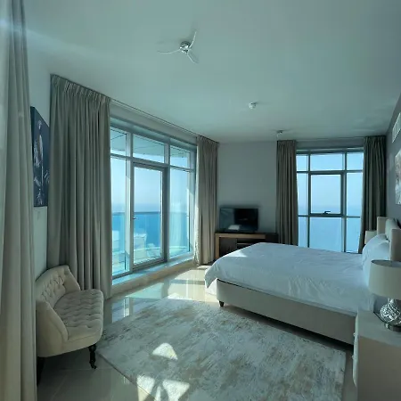 Beachfront Paradise Just Minutes From Dubai Ajman Exterior photo